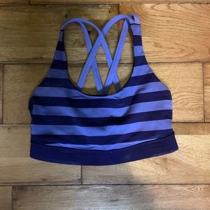 Lululemon sports bra